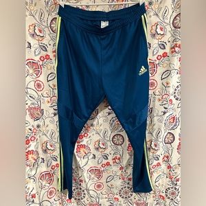 Adidas pants size XL used